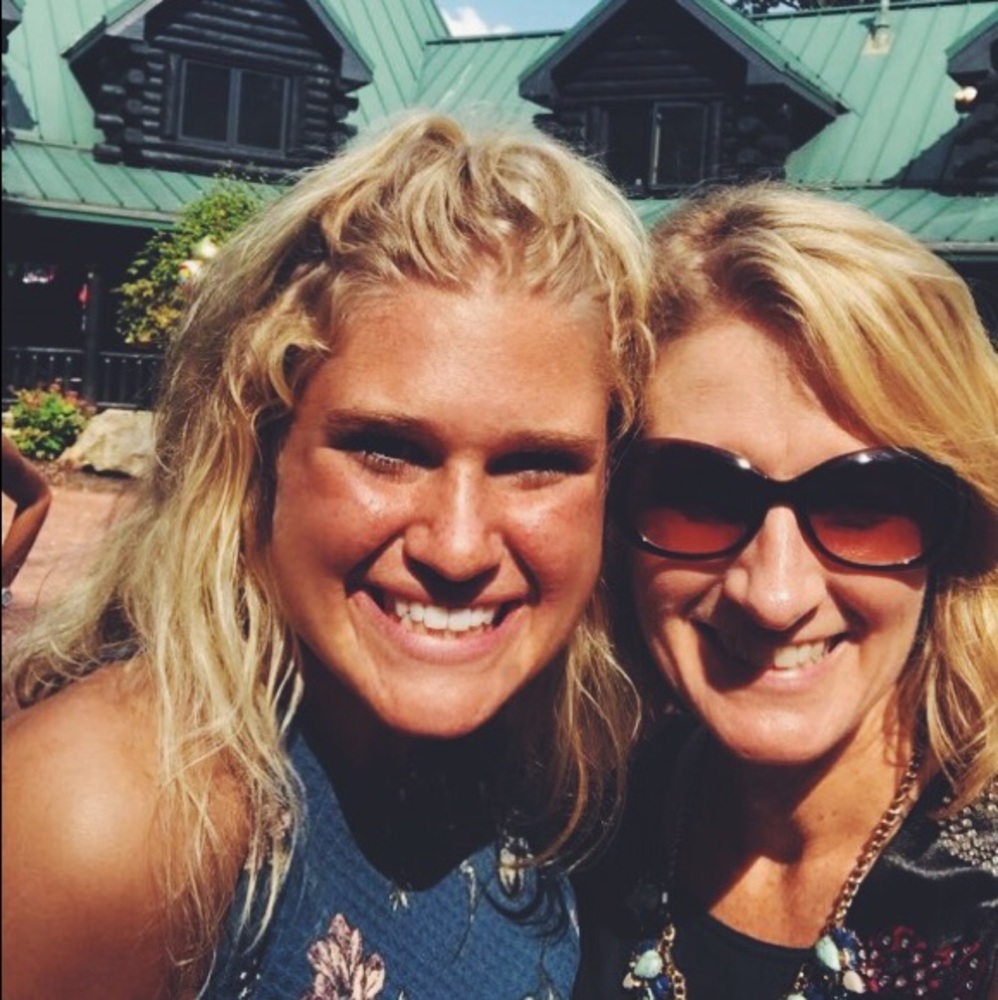 Meet your Posher, Liza